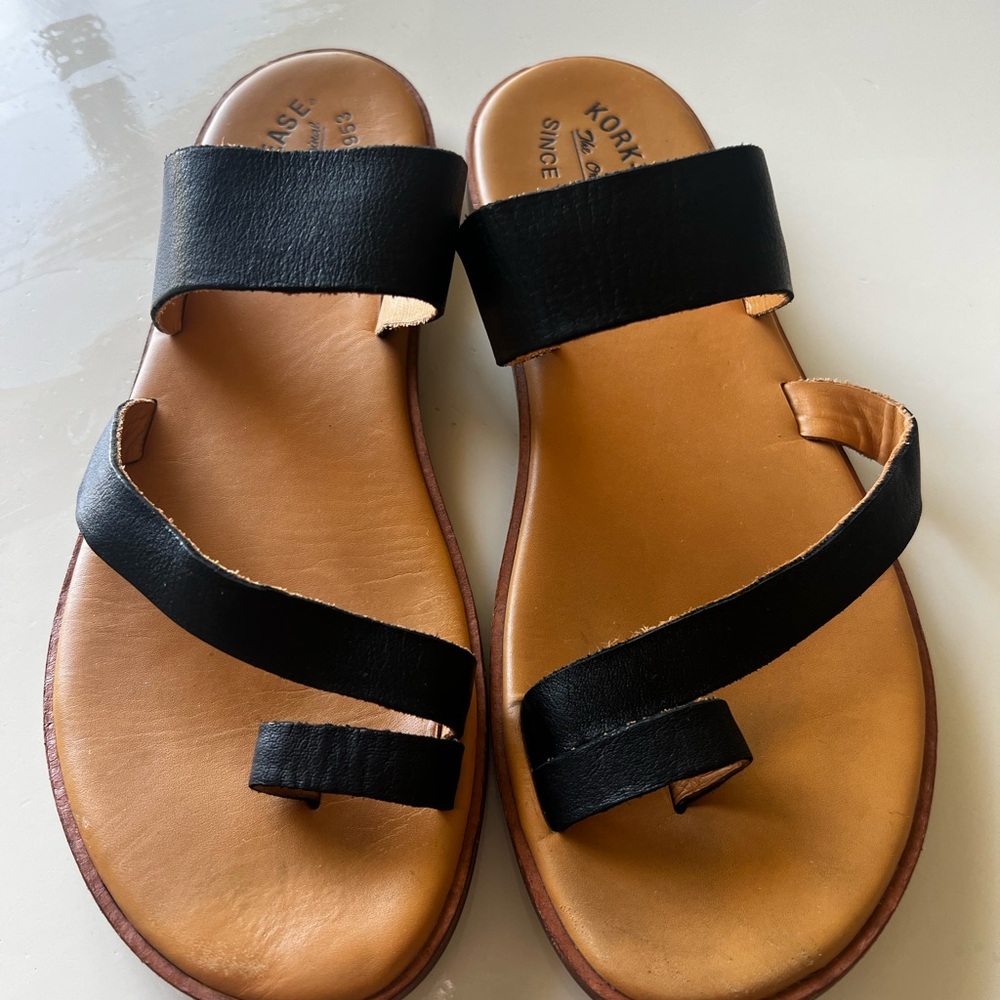 Kork-Ease Women's Black Leather Toe-Loop Flat Slide Sandals Size 11